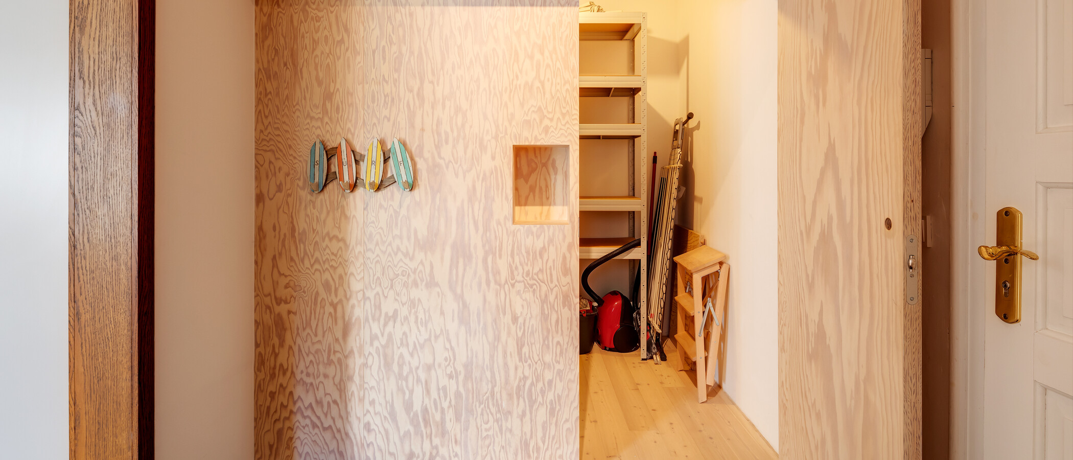 apartment München Westend 01 storage room 11413