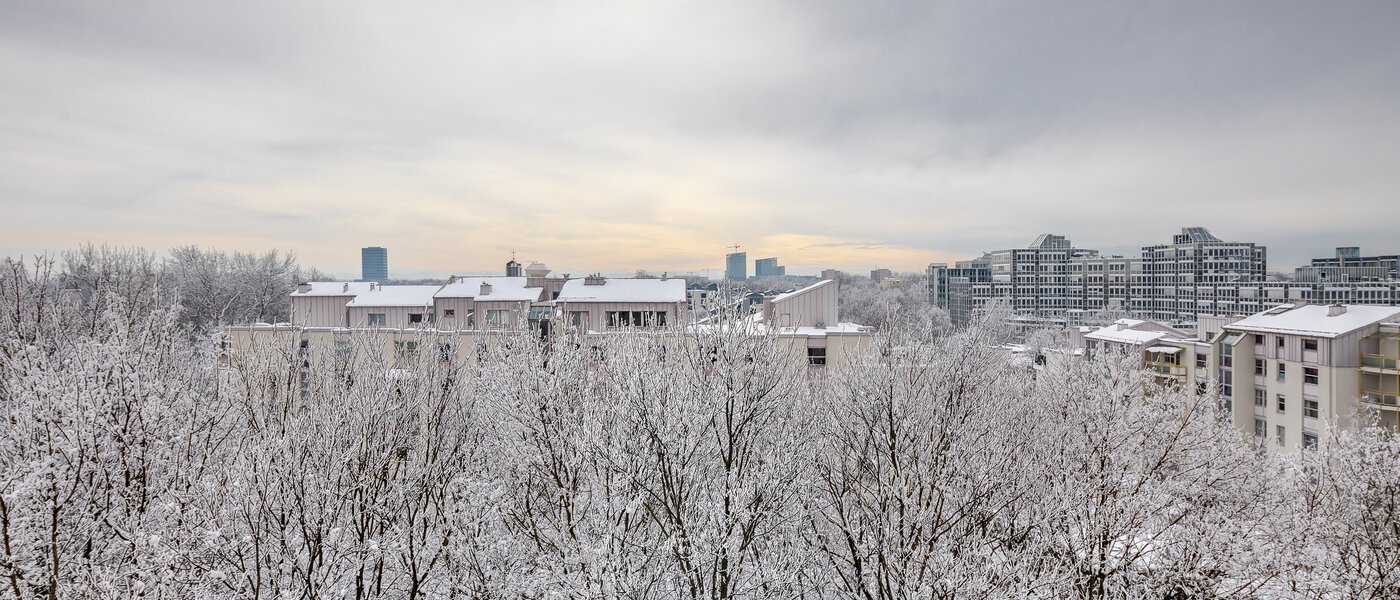 apartment München Arabellapark 01 view 11422