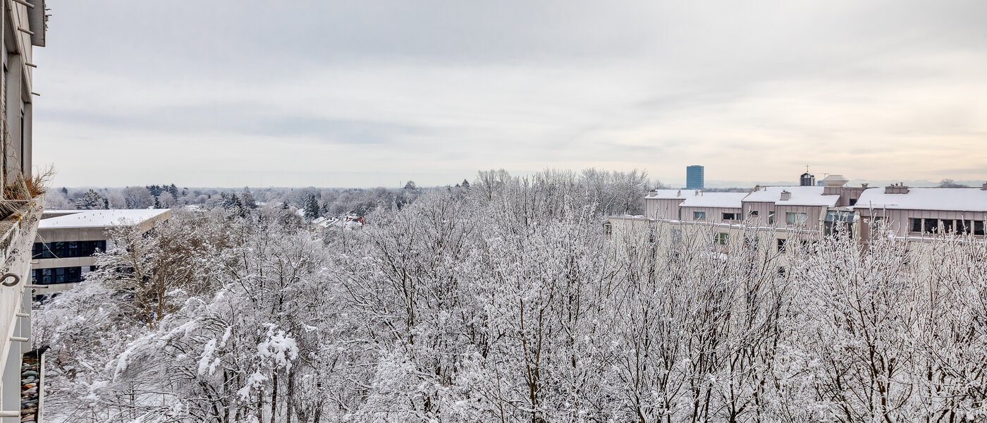 apartment München Arabellapark 03 view 11422