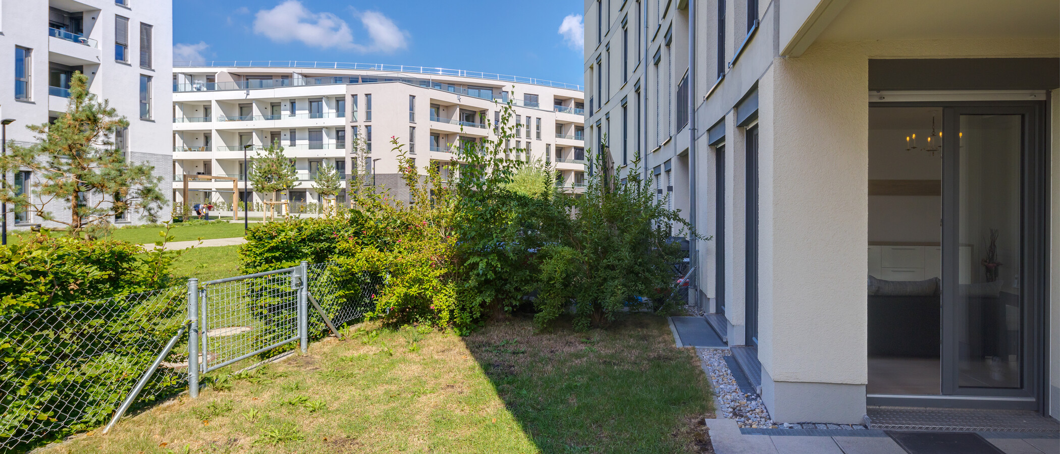 apartment with garden 	 München Neuaubing 03 garden 11442