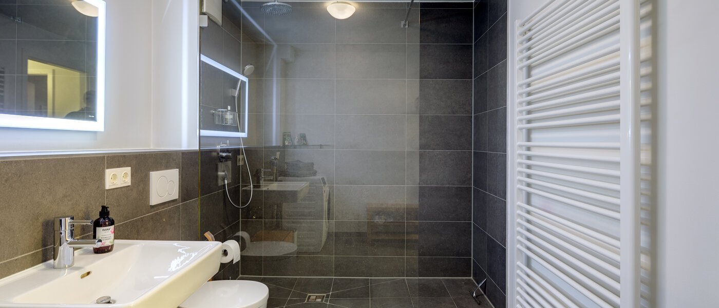 apartment München Sendling-Westpark 01 bathroom 11464