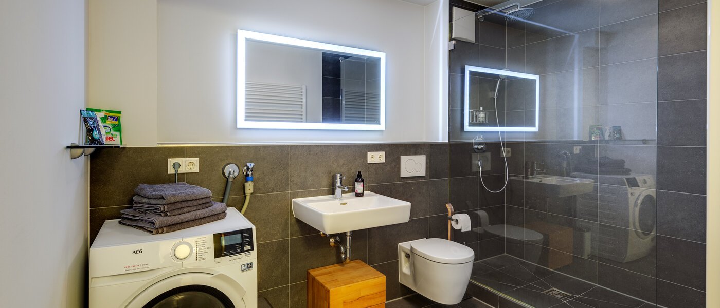 apartment München Sendling-Westpark 02 bathroom 11464
