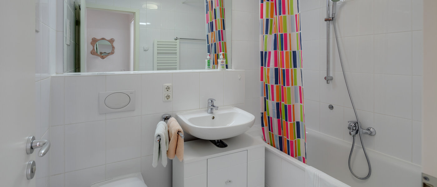 apartment München Schwanthalerhöhe 02 bathroom 11496