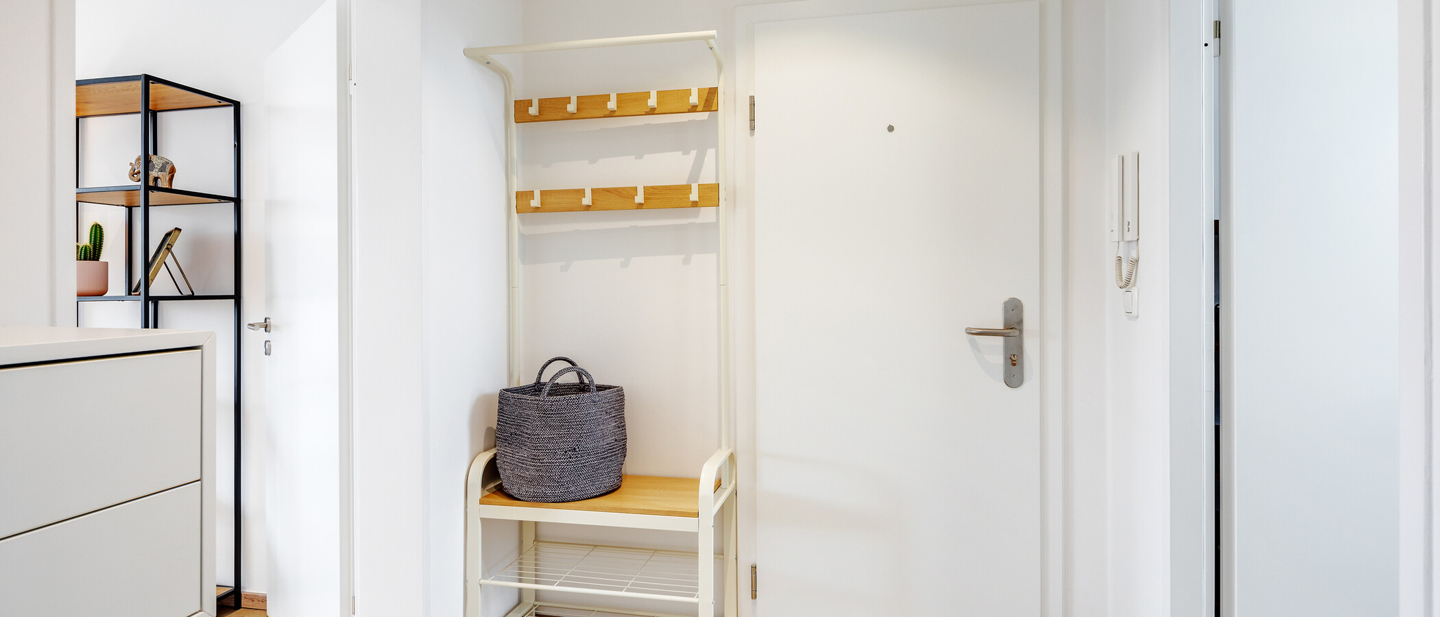 apartment München Altbogenhausen 02 hall 11532