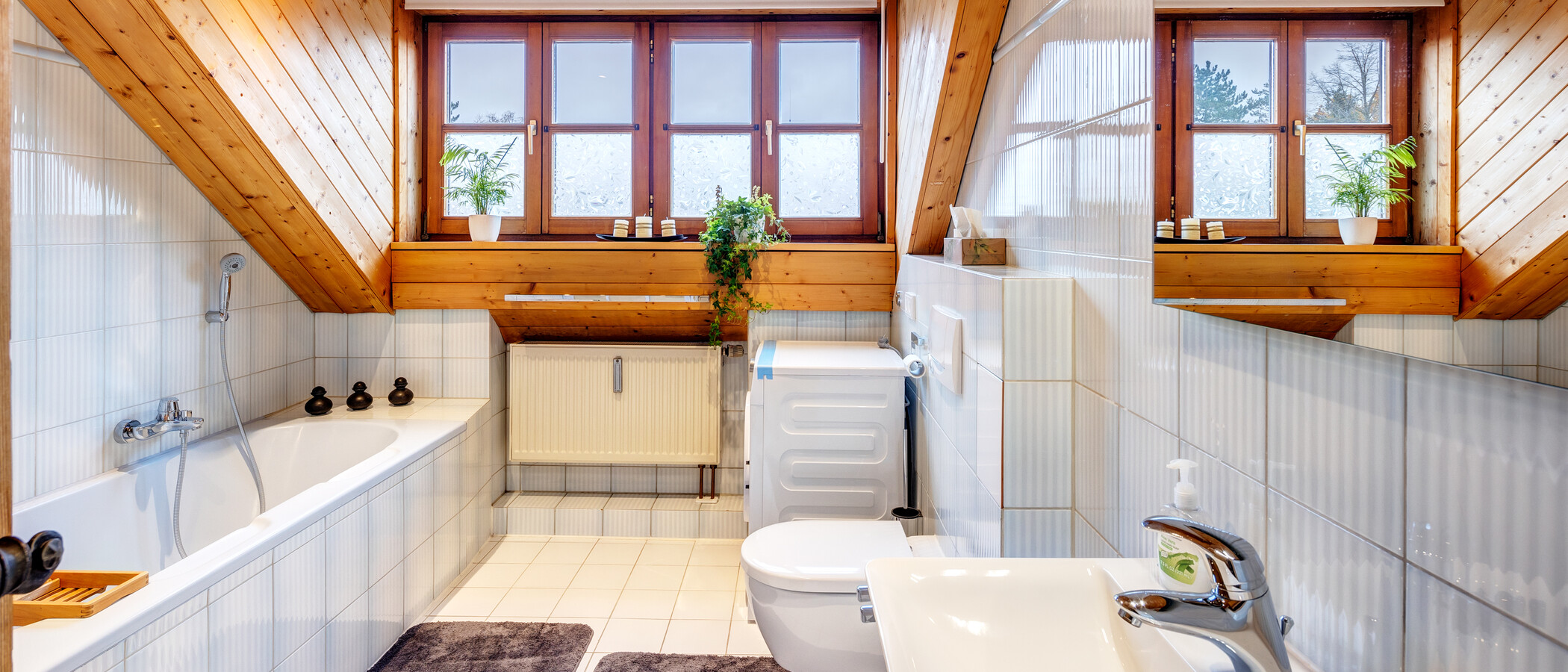 apartment München Am Hart 01 bathroom 11561