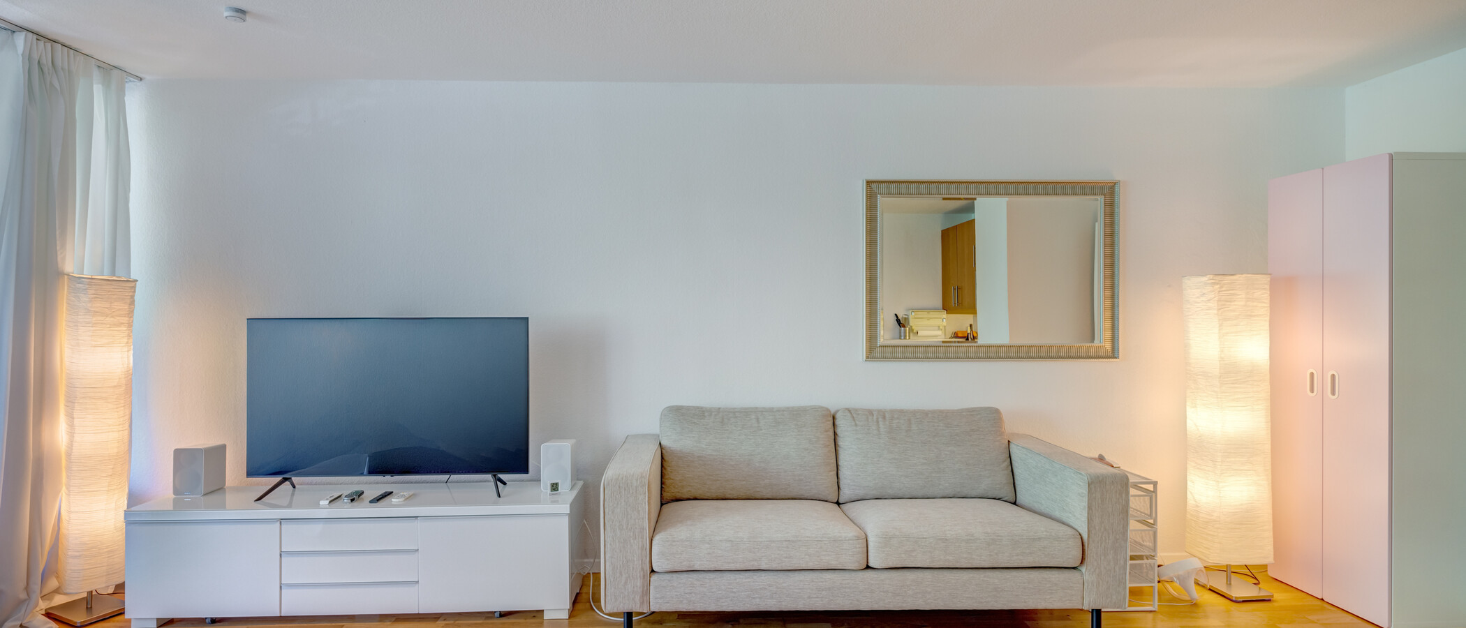 apartment München Schwabing-West (rund um den Hohenzollernplatz) 02 living area 11568