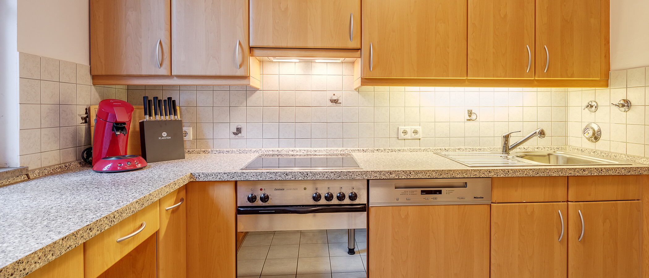 apartment München Oberföhring 02 kitchen 11585