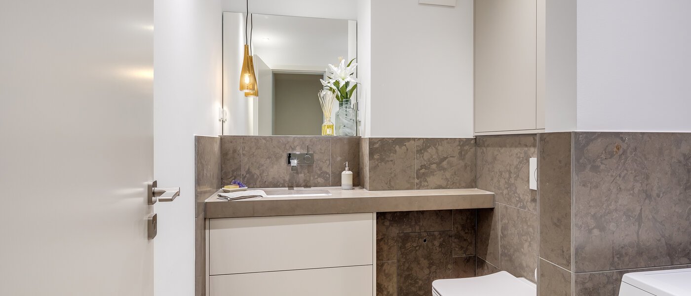 apartment München Maxvorstadt 01 guest toilet 11609