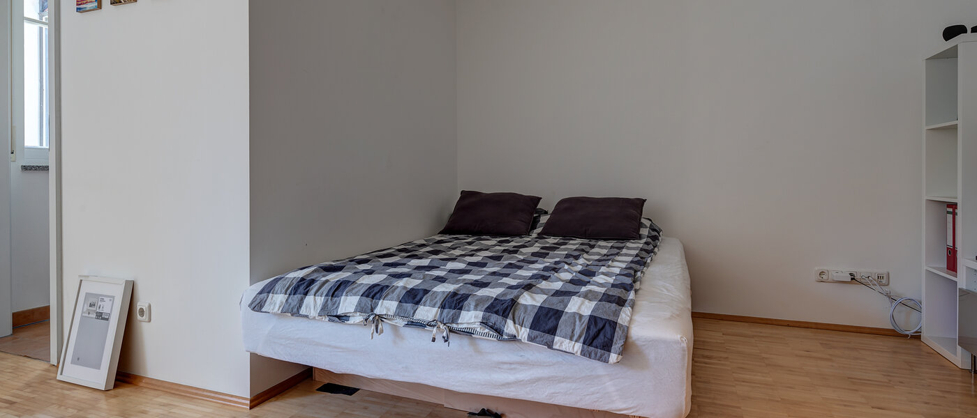 apartment München Nymphenburg 01 sleeping area 11640