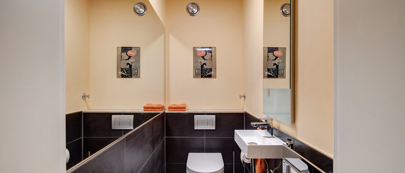 apartment München Aubing 01 separate toilet 11641