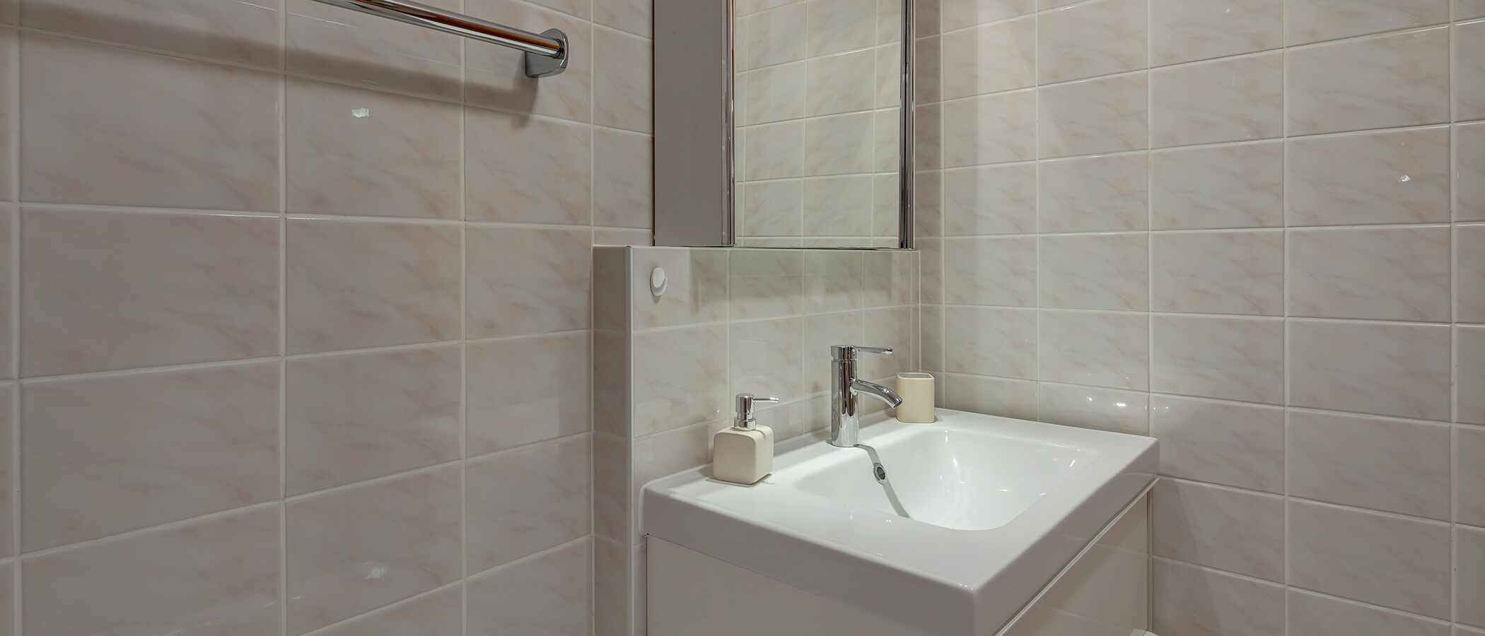 apartment München Lerchenau 02 bathroom 11659