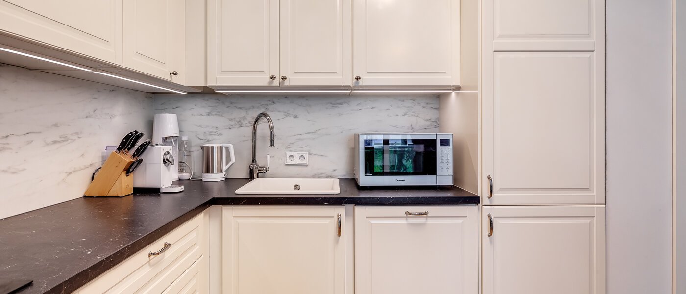 apartment München Bogenhausen 03 kitchen 11684