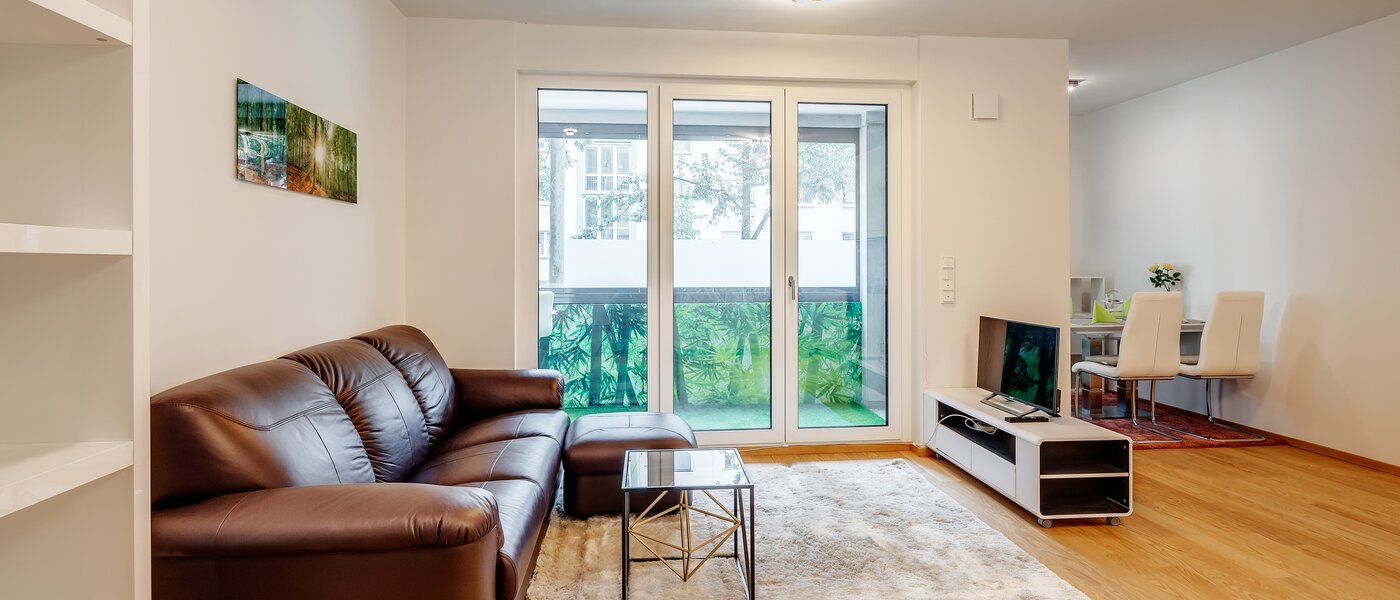 apartment München Bogenhausen 01 living area 11684