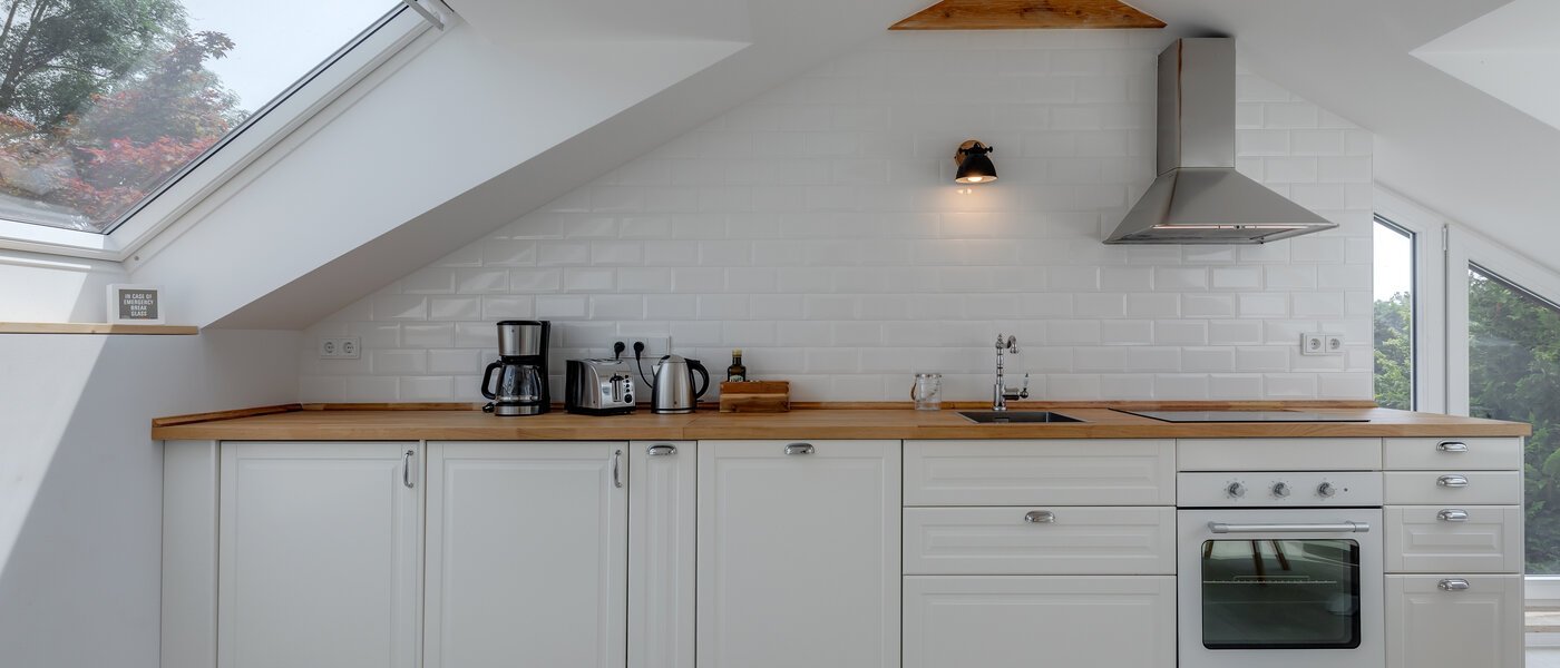 attic apartment Feldafing Tutzing 02 kitchen 11697