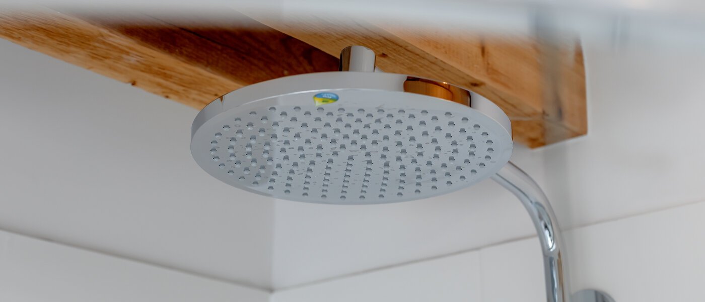 attic apartment Feldafing Tutzing 03 bathroom 11697