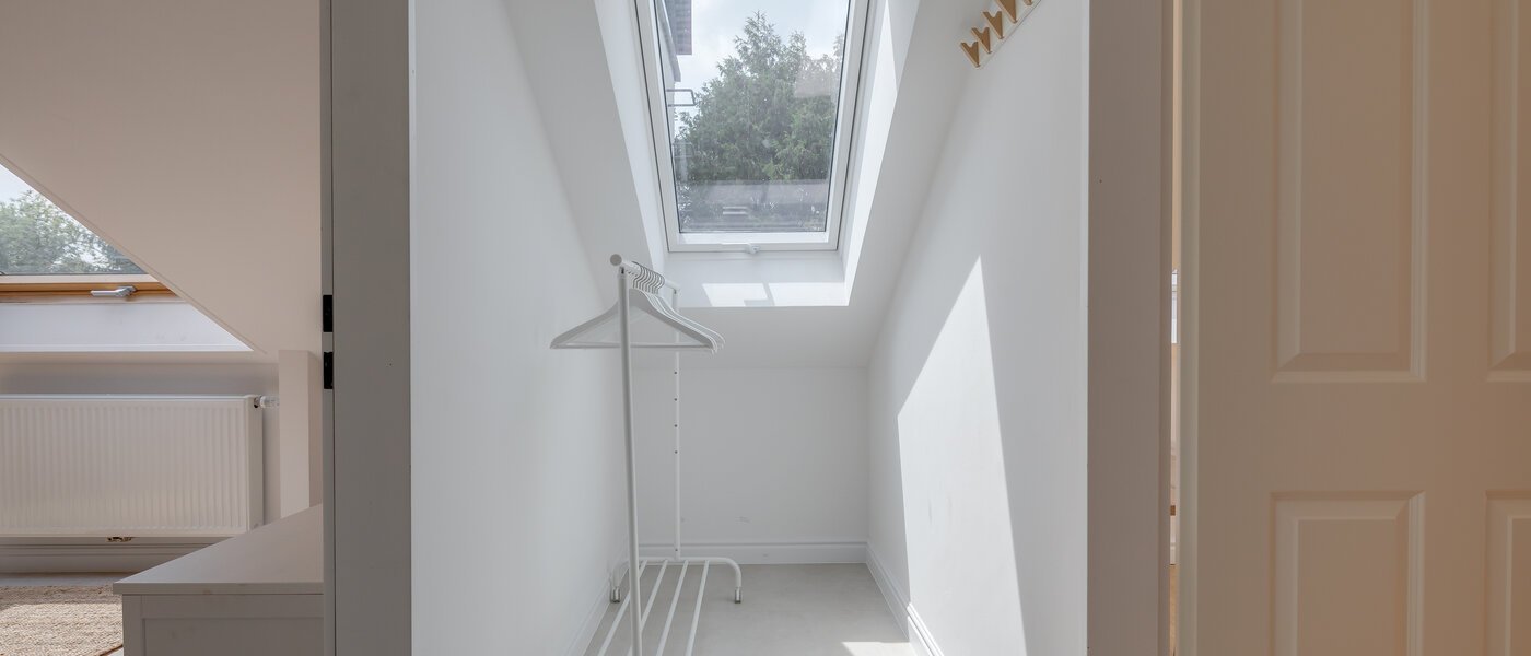 attic apartment Feldafing Tutzing 01 hall 11697