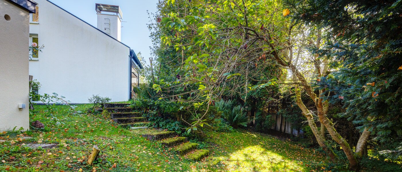 apartment with garden 	 Feldafing 01 garden 11698