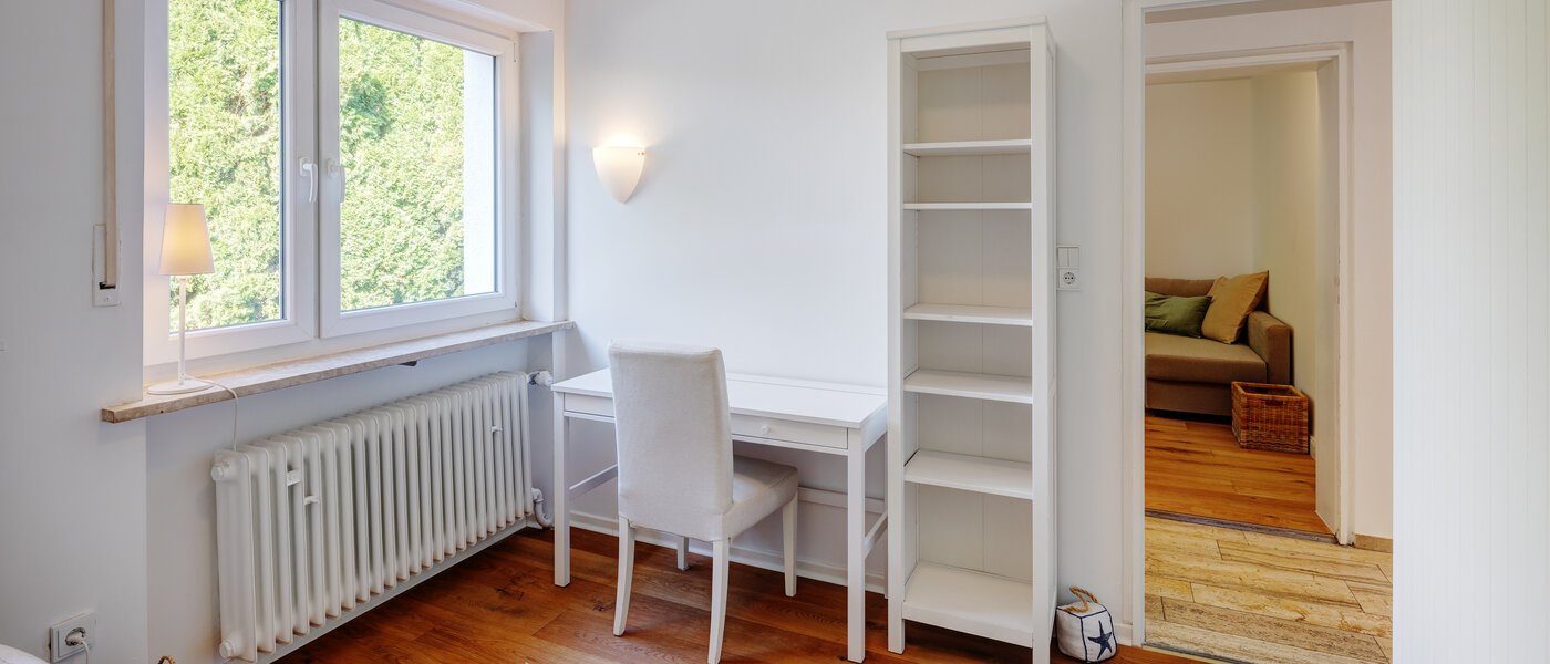 apartment with garden 	 Feldafing 04 2. bedroom 11698