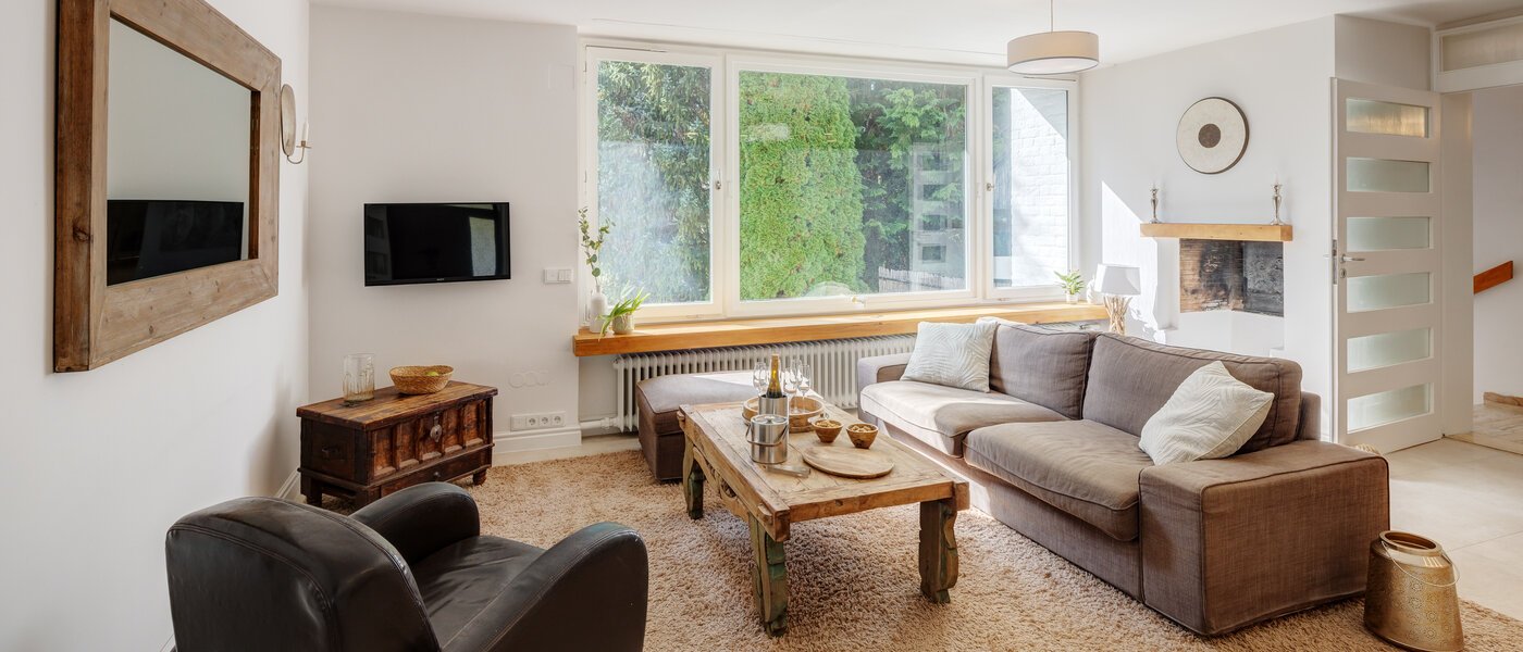 apartment with garden 	 Feldafing 02 living area 11698