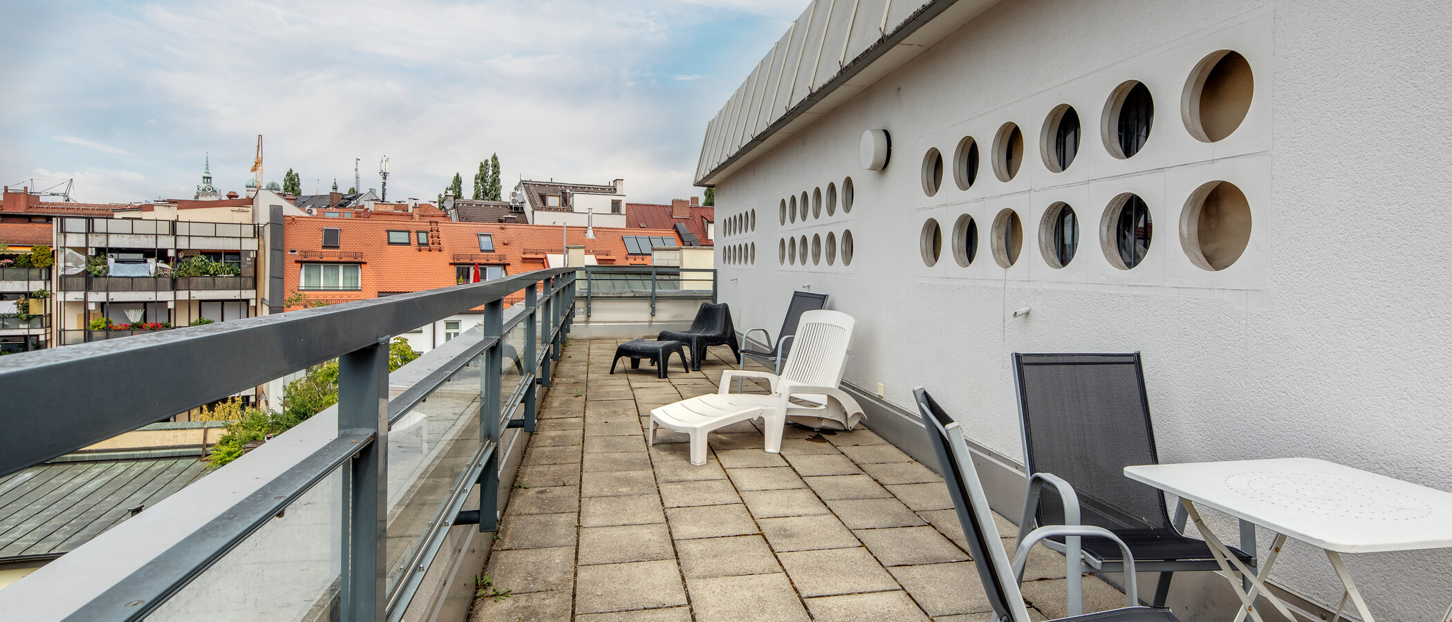 apartment München Gärtnerplatzviertel 01 communal terrace 11709