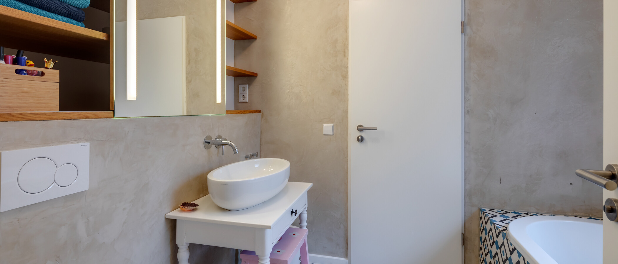 semi-detached house München Harlaching 01 2. bathroom 11748
