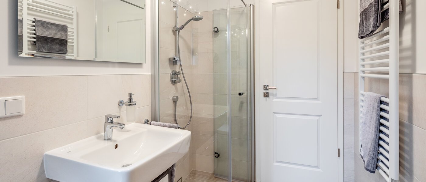 apartment München Milbertshofen 01 bathroom 11770