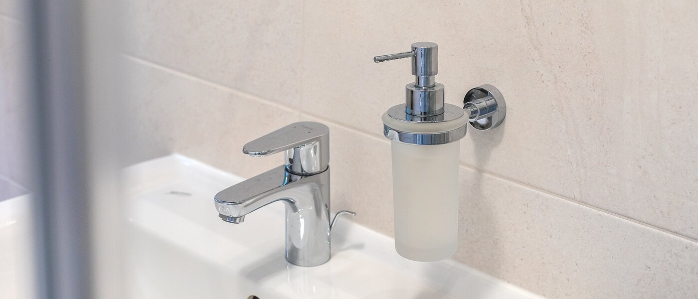 apartment München Milbertshofen 03 bathroom 11770