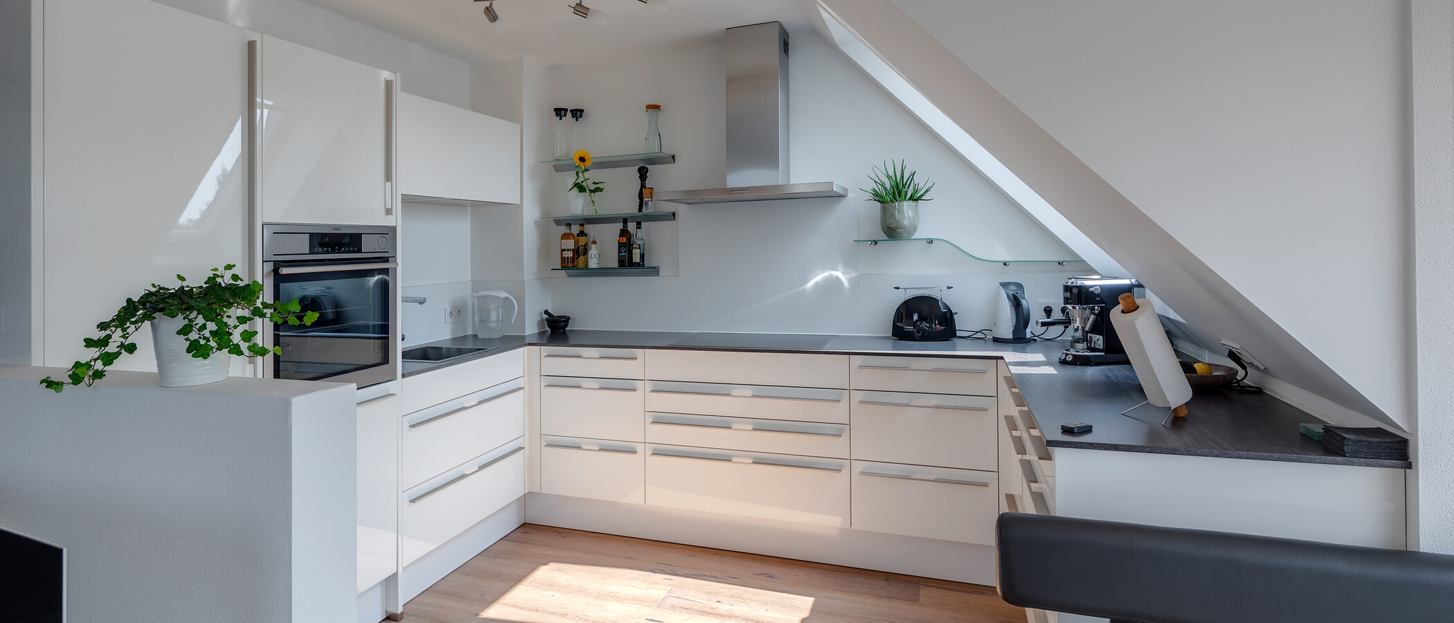 attic apartment München Großhadern 01 kitchen 11784