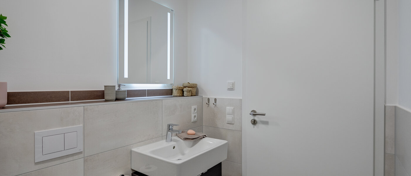 apartment München Milbertshofen 03 bathroom 11792