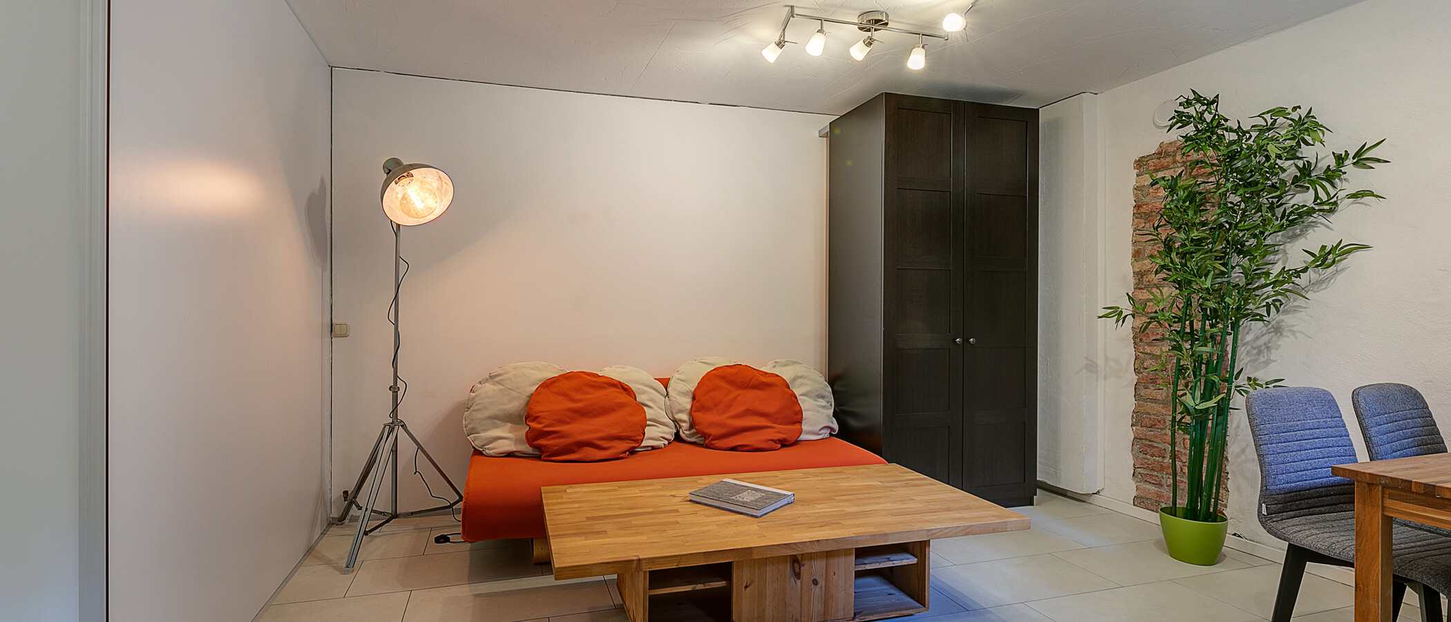 maisonette München Westend 01 guest room 11814