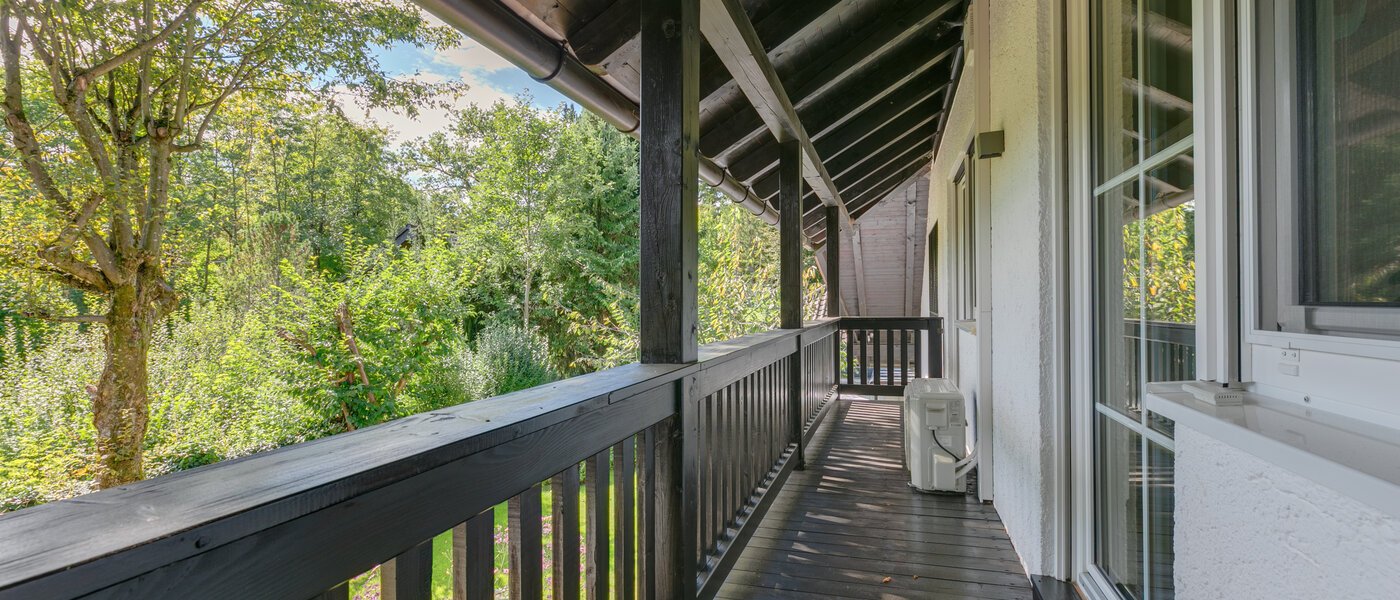 apartment Baldham 01 balcony 11826