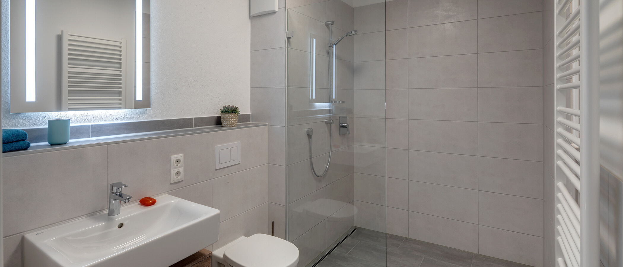 apartment München Milbertshofen 01 bathroom 11842