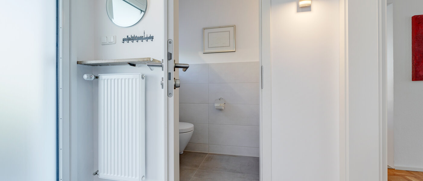 Bungalow Germering 02 guest toilet 11857