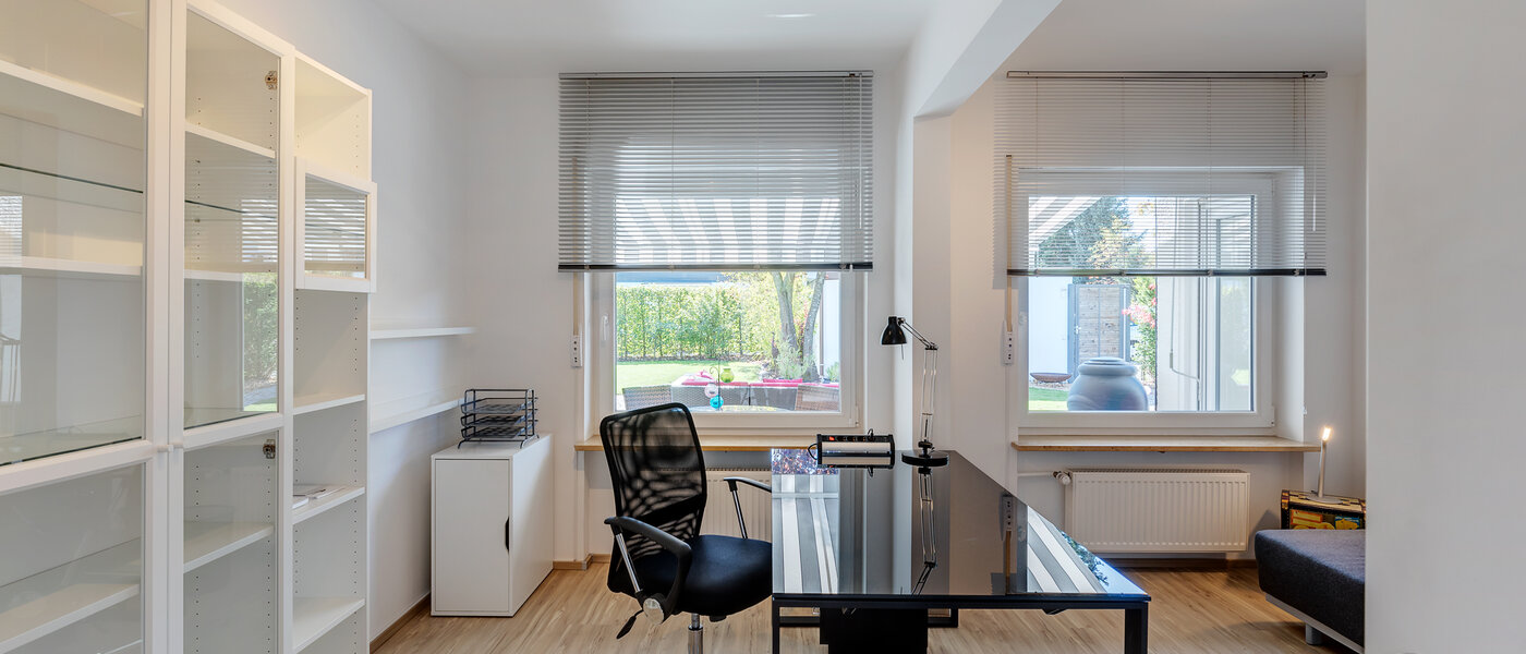 Bungalow Germering 02 guest room 11857