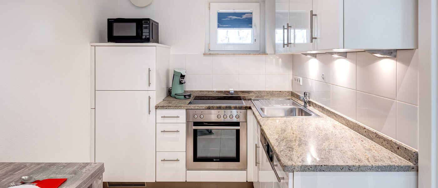 basement apartment Haar 01 kitchen 11871