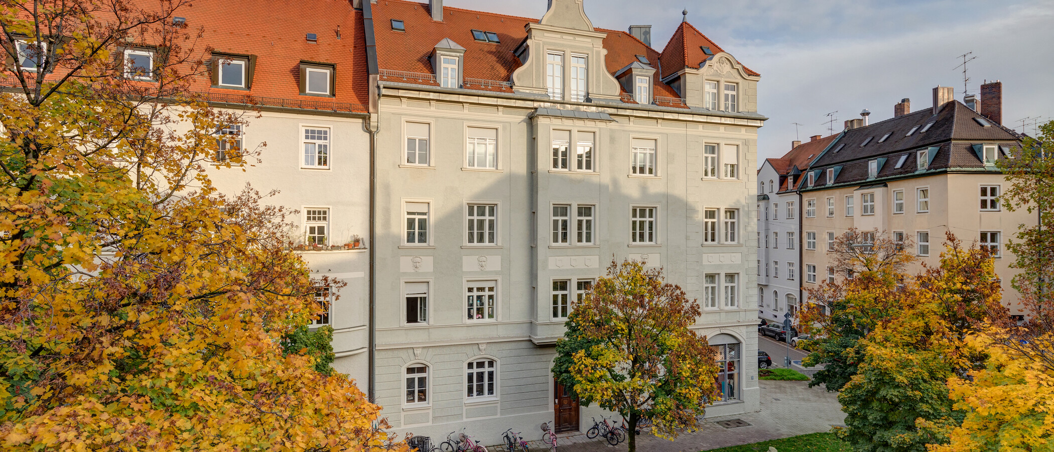 apartment München Schwabing (links der Leopoldstraße) 01 view 11895