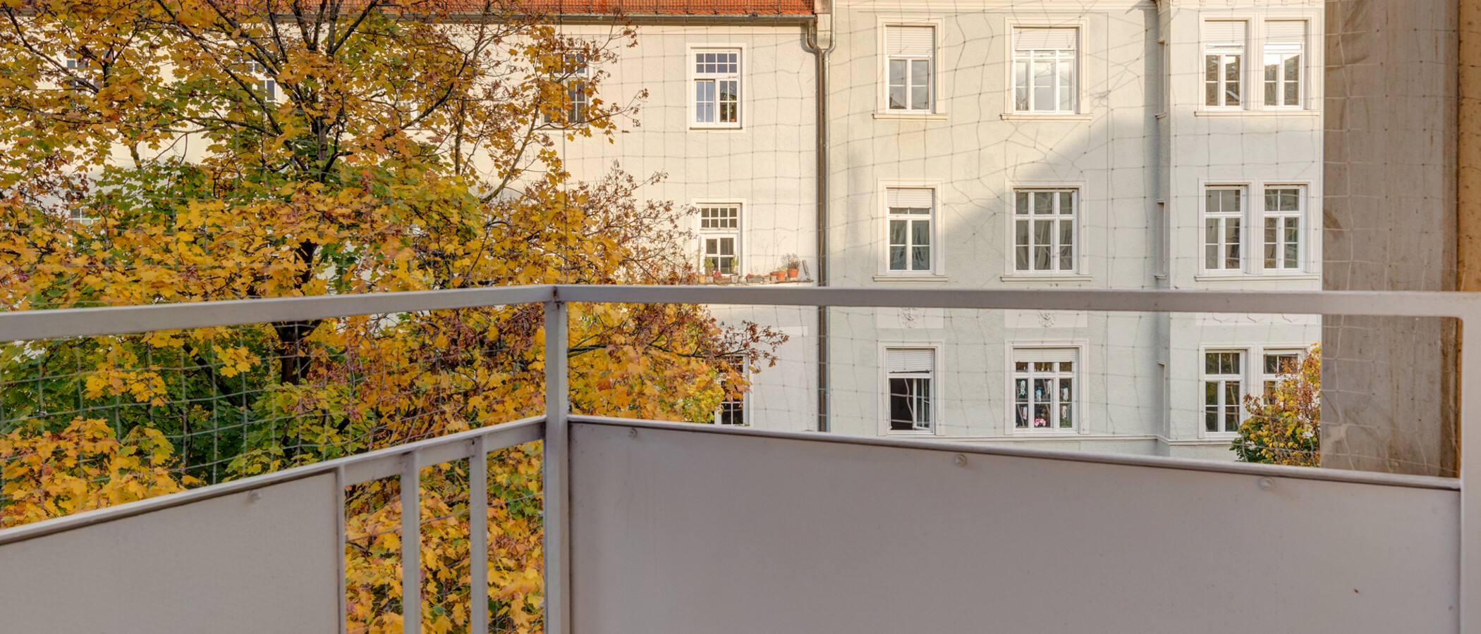 apartment München Schwabing (links der Leopoldstraße) 01 2. balcony 11895