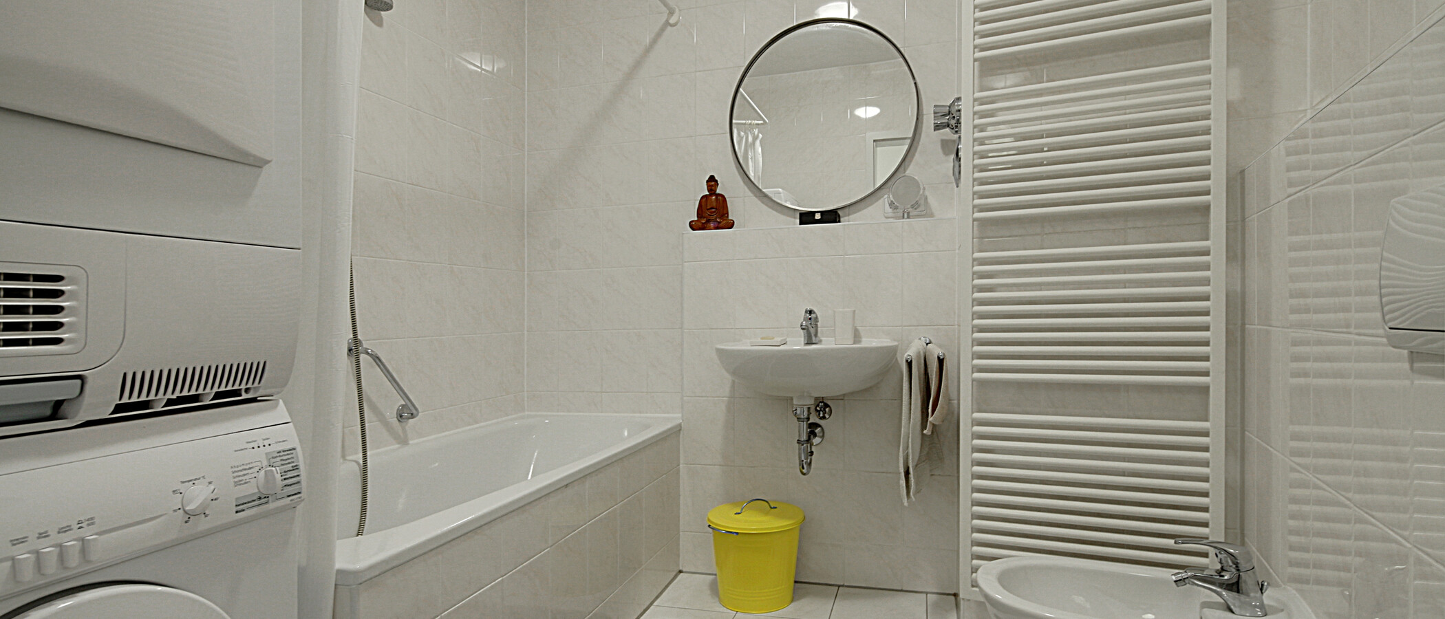 apartment München Schwabing (links der Leopoldstraße) 01 bathroom 1191
