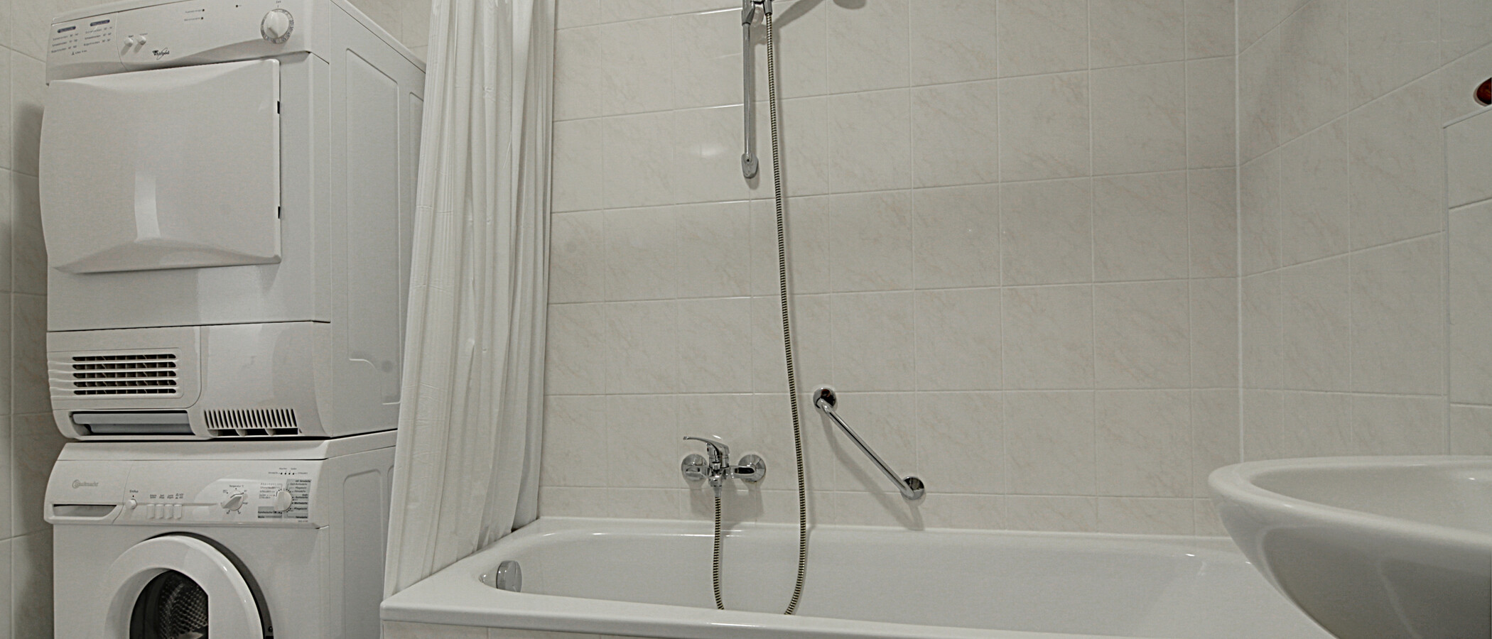 apartment München Schwabing (links der Leopoldstraße) 02 bathroom 1191