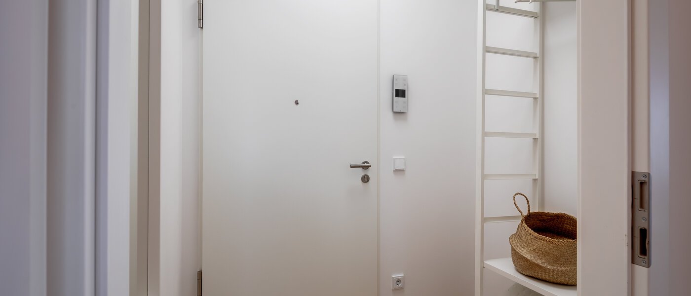 apartment München Neuhausen 02 hall 11921