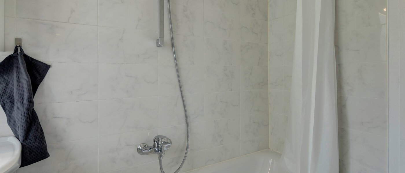 apartment München Maxvorstadt - Rund um den Josephplatz 02 bathroom 11943