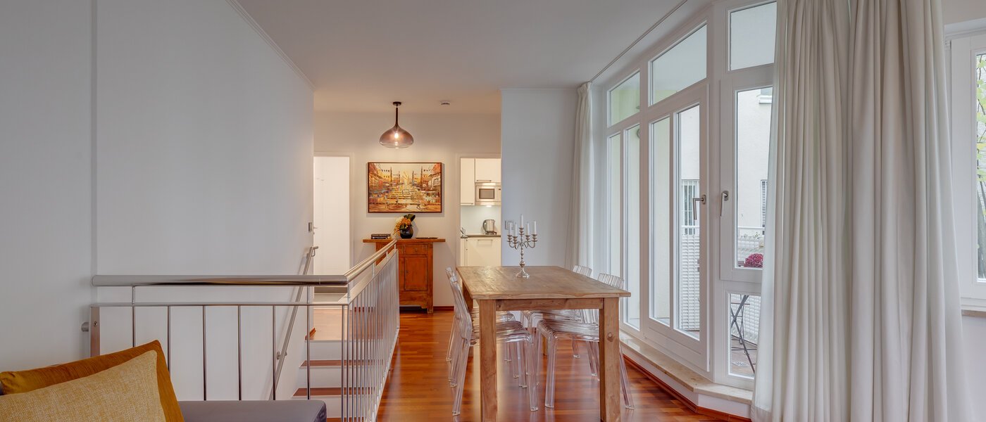 maisonette München Schwabing-West (rund um den Hohenzollernplatz) 01 living area 11944