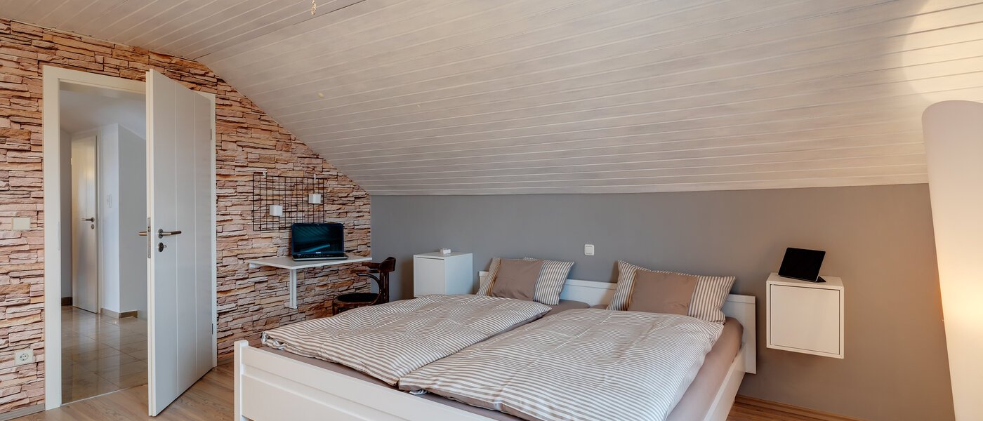 attic apartment München Lerchenau 01 bedroom 11948