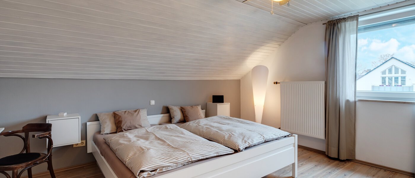 attic apartment München Lerchenau 02 bedroom 11948