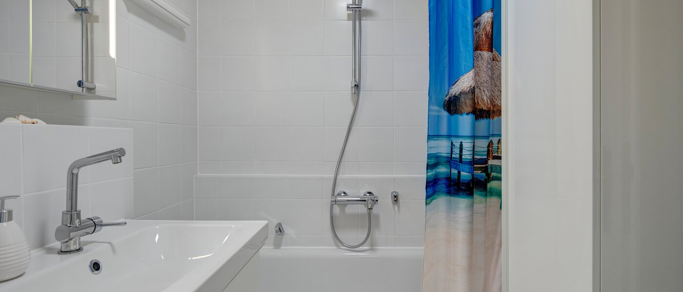 apartment München Feldmoching 02 bathroom 11949