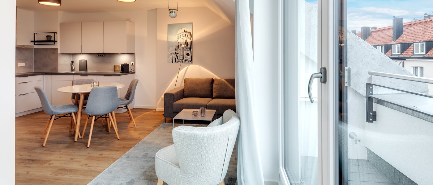 apartment München Milbertshofen 02 living area 11977