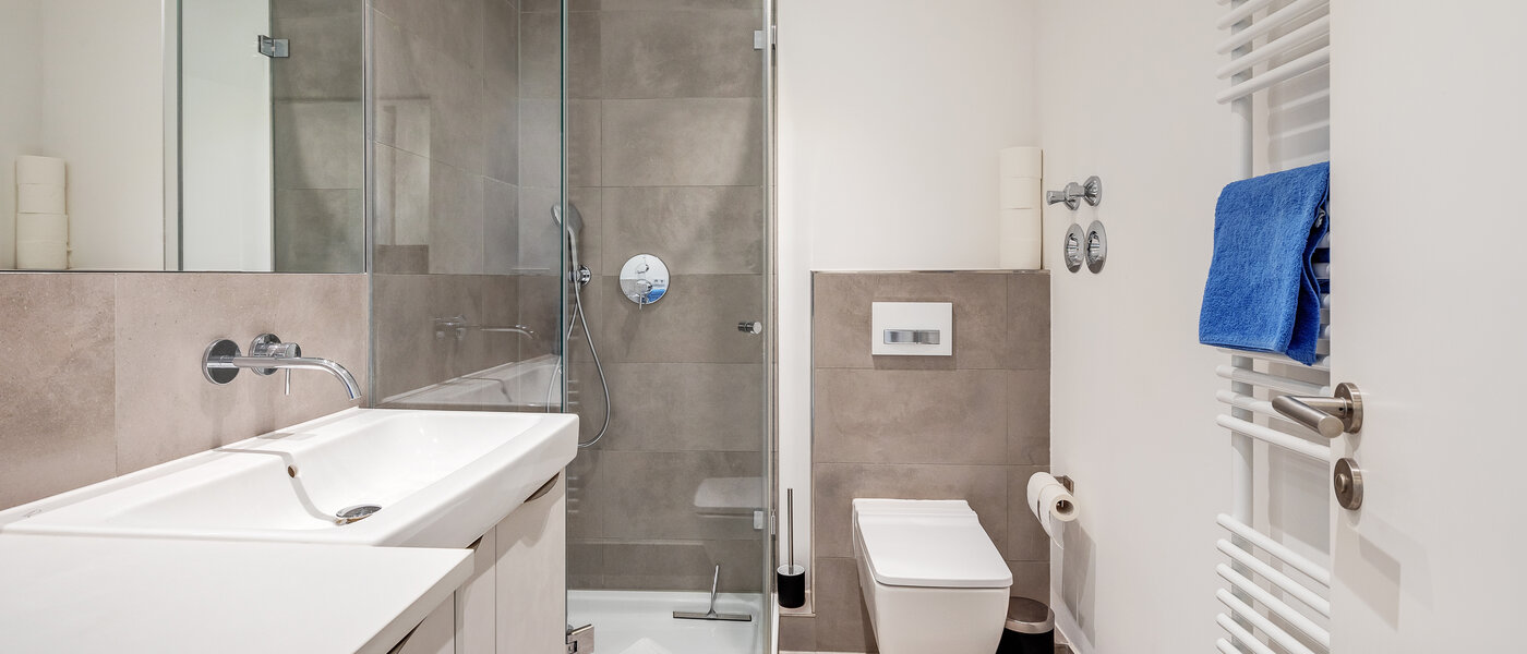 apartment München Berg am Laim 01 bathroom 11998