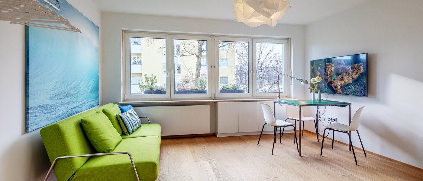 apartment München Berg am Laim 01 living area 11998