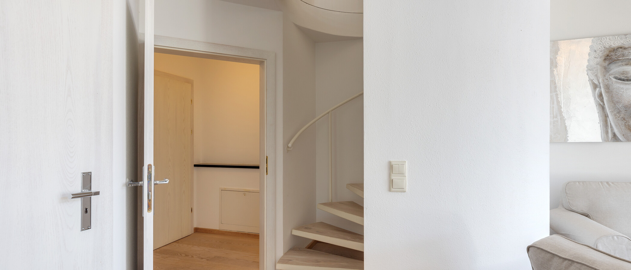gallery apartment  Pullach im Isartal 01 hall 12007