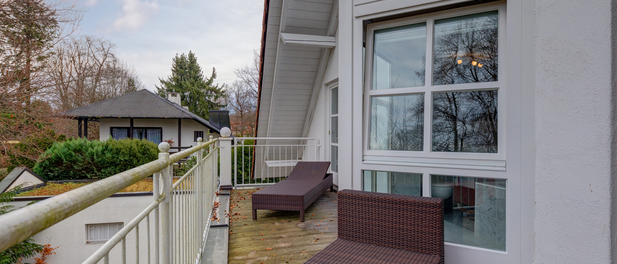 gallery apartment  Pullach im Isartal 01 balcony 12007
